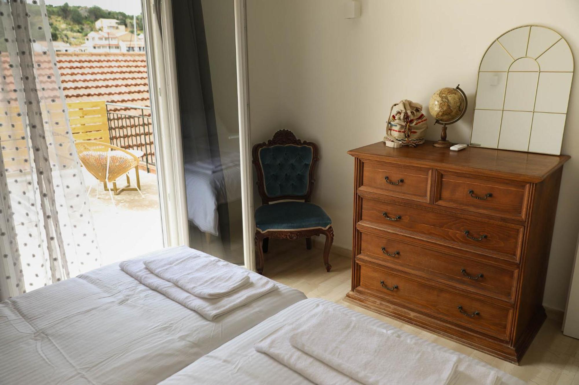 Virginia's Harbour House Apartment